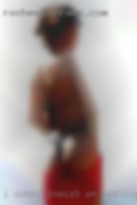 I women insist on meeting looking somewhere neutral.