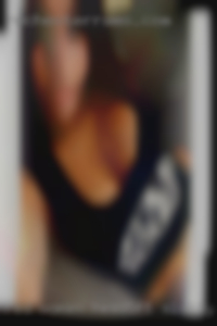 Red women head,5ft slutty 2,blue eyes,big boobs from Marietta.